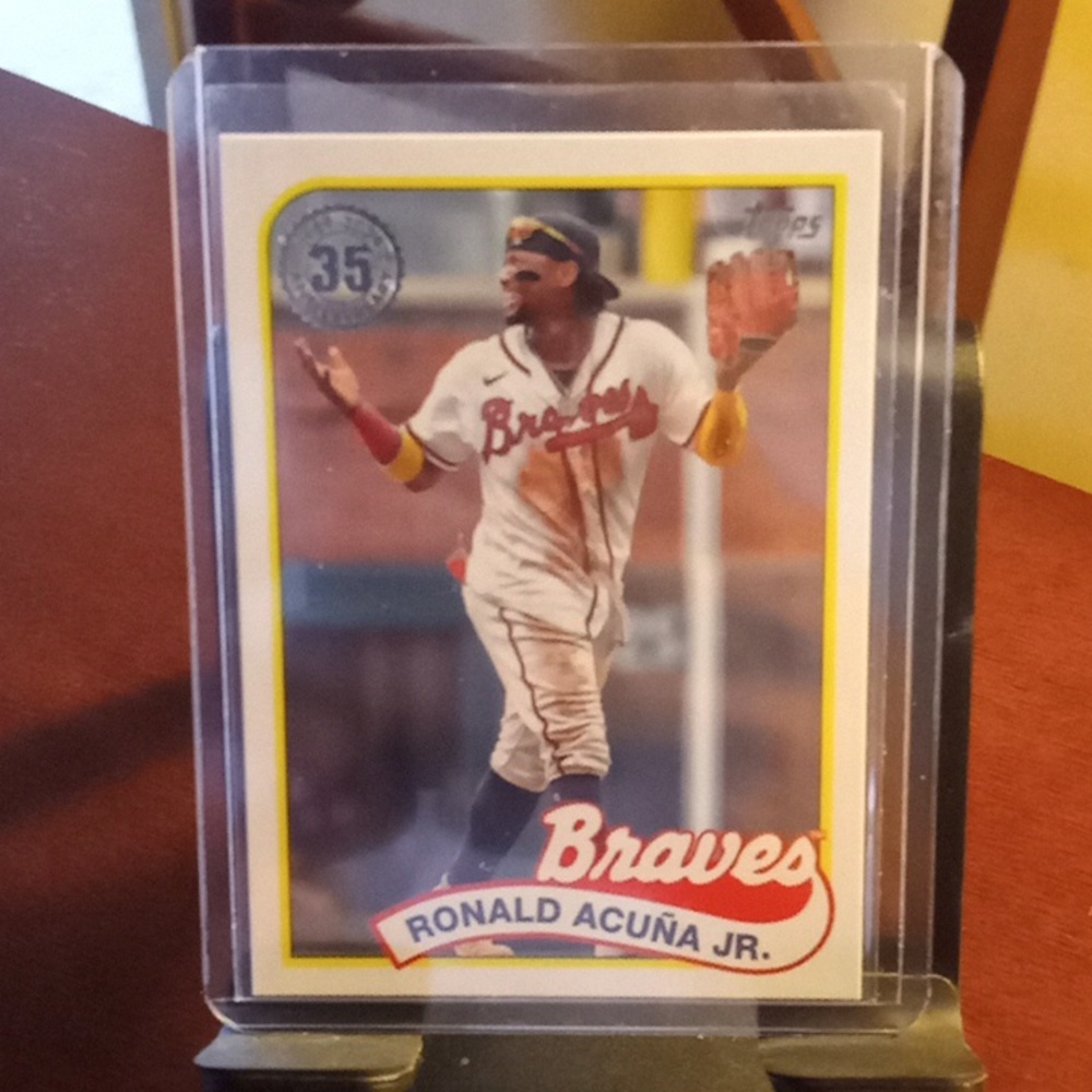 Ronald Acuna Jr ( 2 baseball card lot )